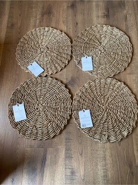 Woven Round Placemats/Chargers Sets of 4. 13 inch